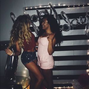 Meet your Posher, Bella